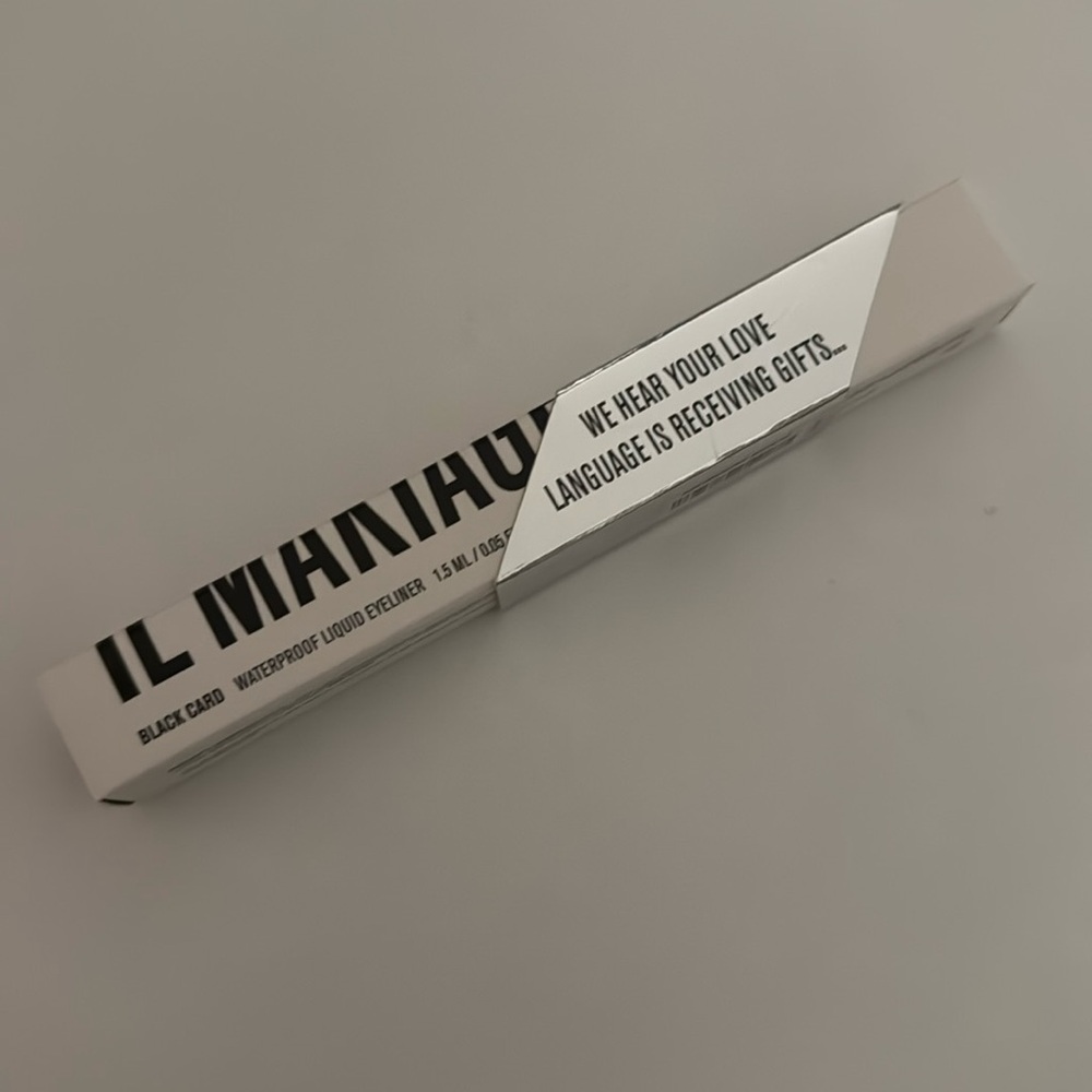 IL Makiage Liquid waterproof Eyeliner